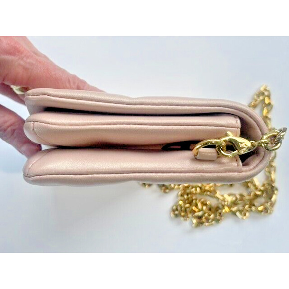 RARE Louis Vuitton Rose Coussin Pochette Heart Love Embossed Lambskin Crossbody - Picture 8 of 16